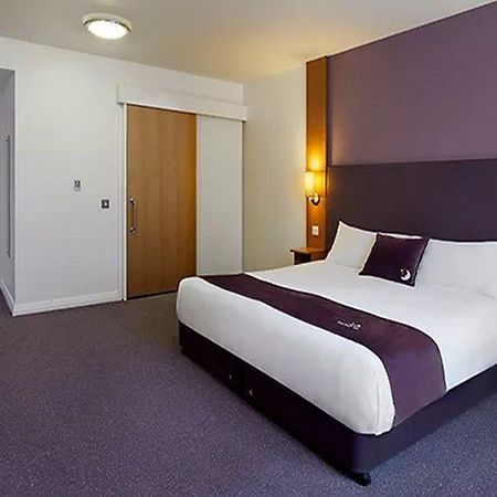 Premier Inn Wolverhampton City Centre エクステリア 写真