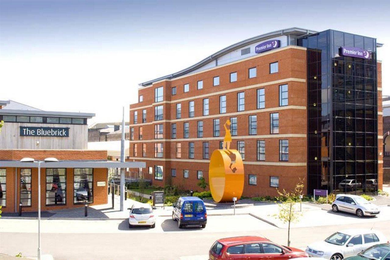 Premier Inn Wolverhampton City Centre エクステリア 写真